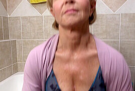 Sexy 70 Year Old Goodlooking Grandma Romana – MatureNl